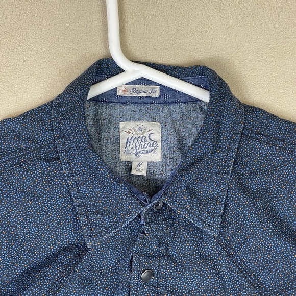MoonShine Spirit Shirt Mens‎ Medium Blue Button Up Short Sleeve Adult - Picture 2 of 12
